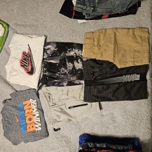 Nike Graphic T-Shirts and Shorts Set